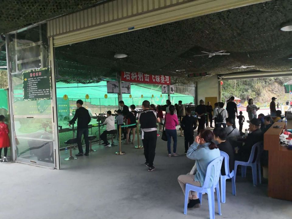 深圳军博气炮枪射击游乐设备价格是多少?