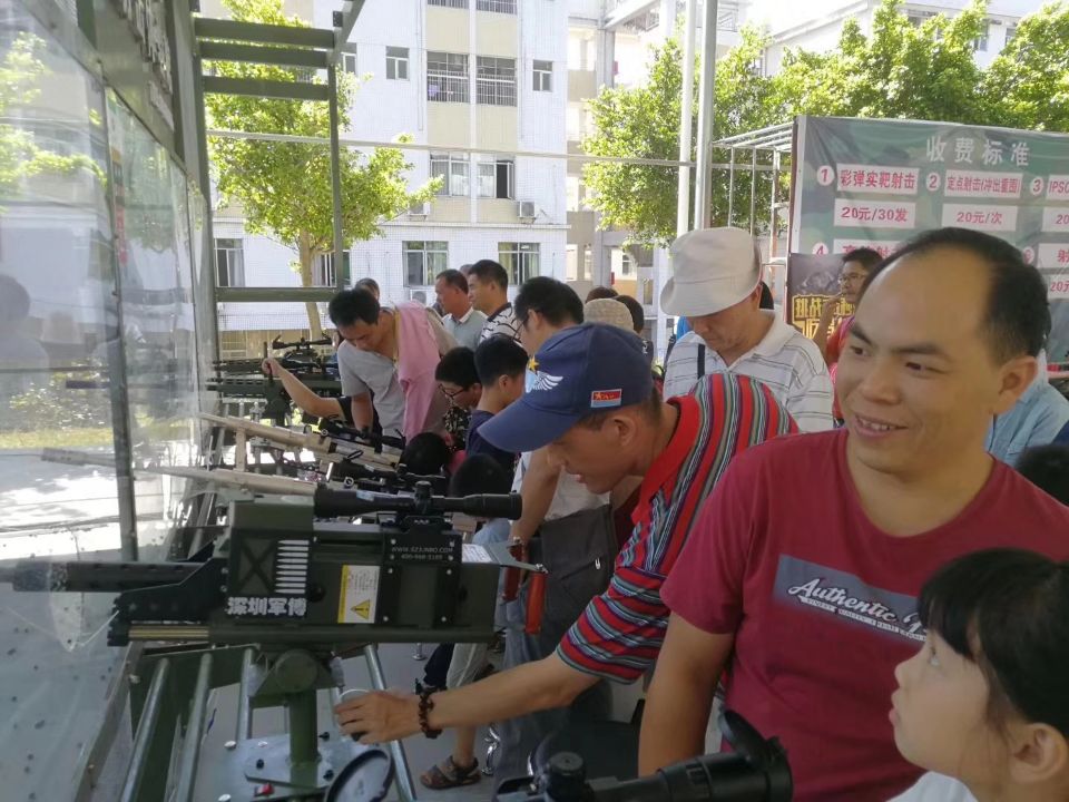 深圳军博的气炮枪射击游乐设备为何如此火爆呢?
